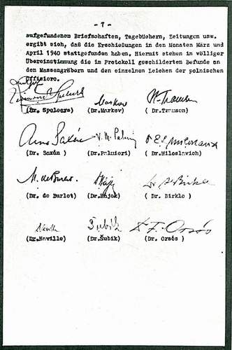 Ostatnia strona protokołu, podpisanego przez wszystkich profesorów z Międzynarodowej Komisji Lekarskiej, którzy byli w Katyniu w kwietniu 1943 roku.