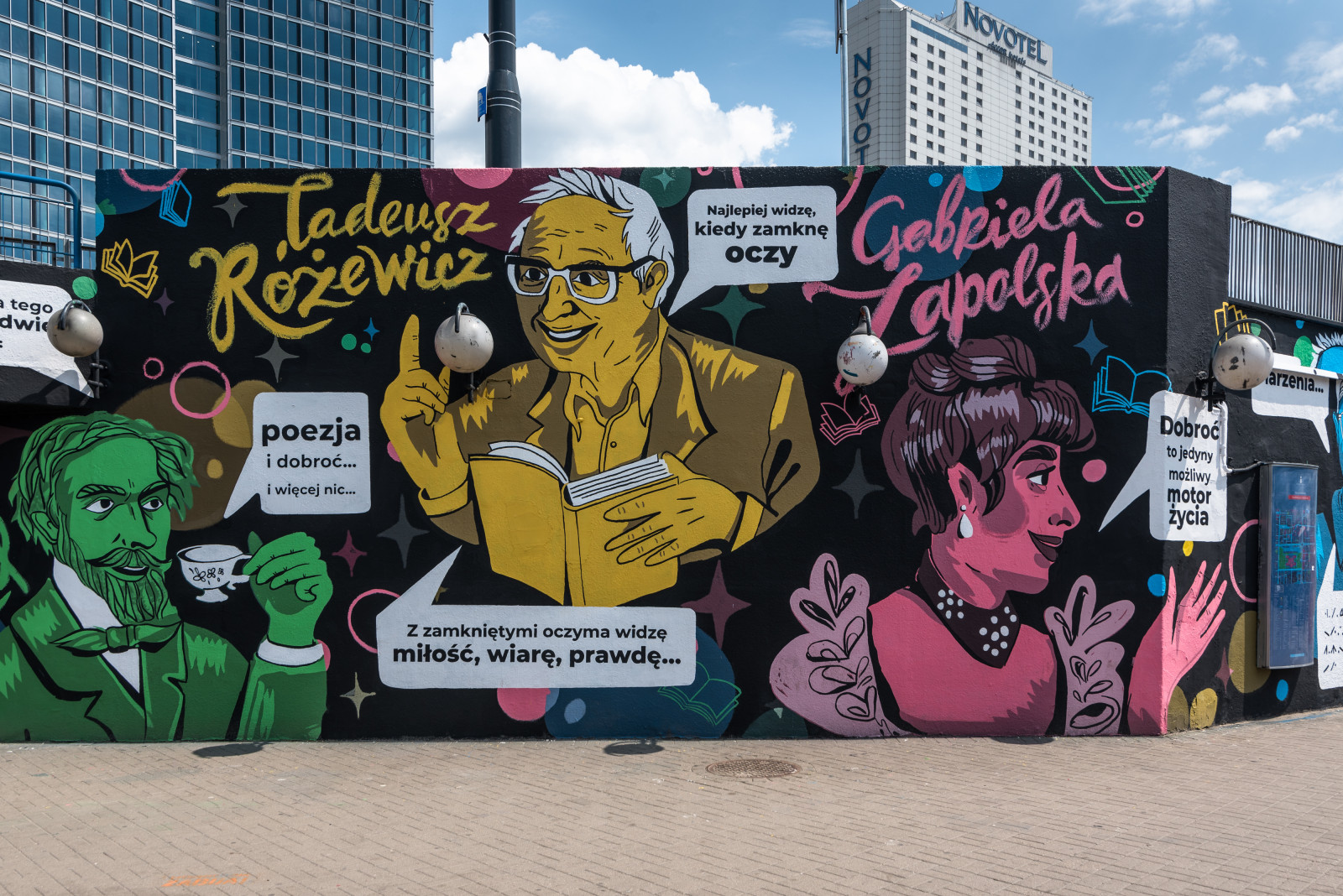 Mistrzowie słowa razem na jubileuszowym muralu na warszawskiej „Patelni”